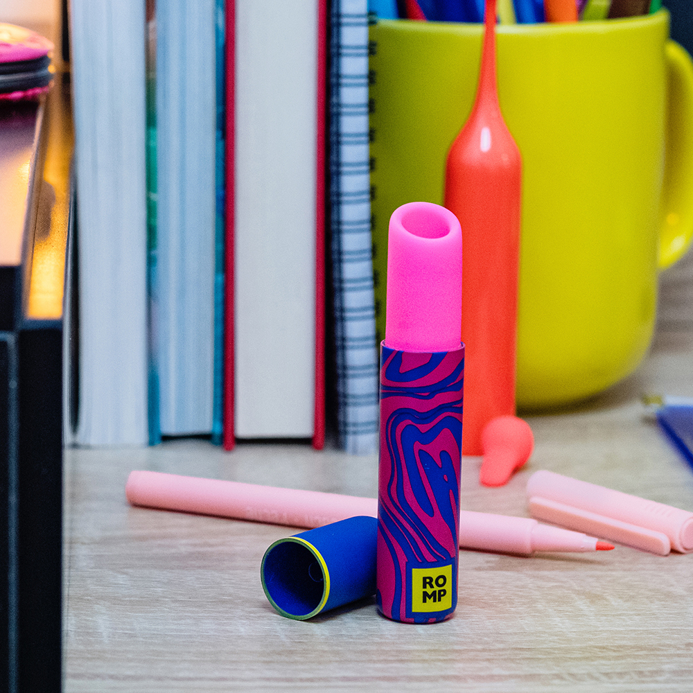 A909936-Lipstick_AD6