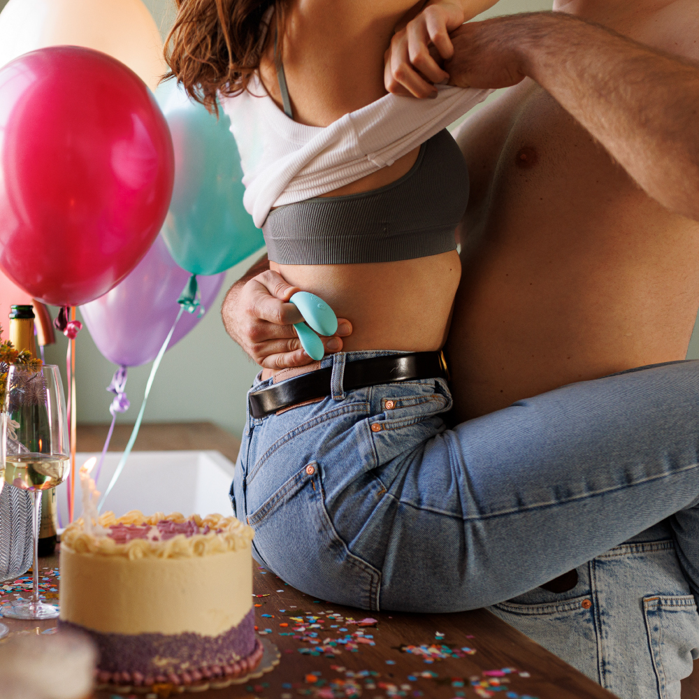 A909823-We-Vibe_SyncLiteAD-06