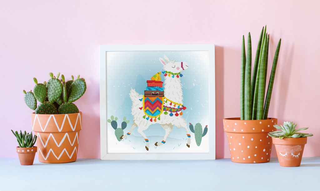 450.043_Holiday_Lama_mock_up__40433.1651398547