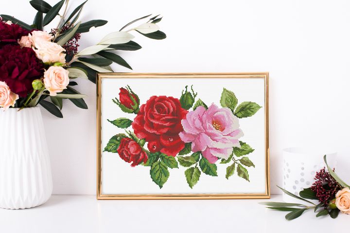 440.095_Rose_Bouquet_mock_up__21771.1651399211