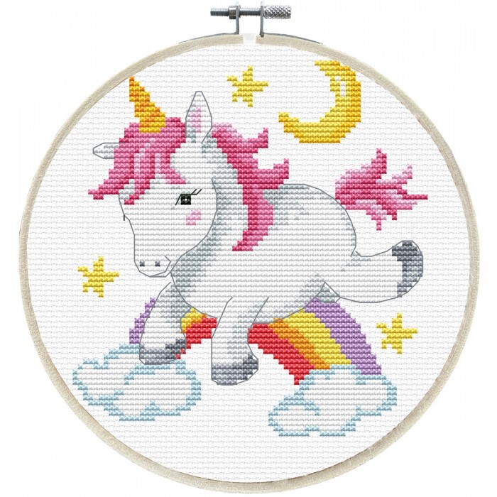 240.056-700x700_Unicorn_Frolic__61987.1639618210