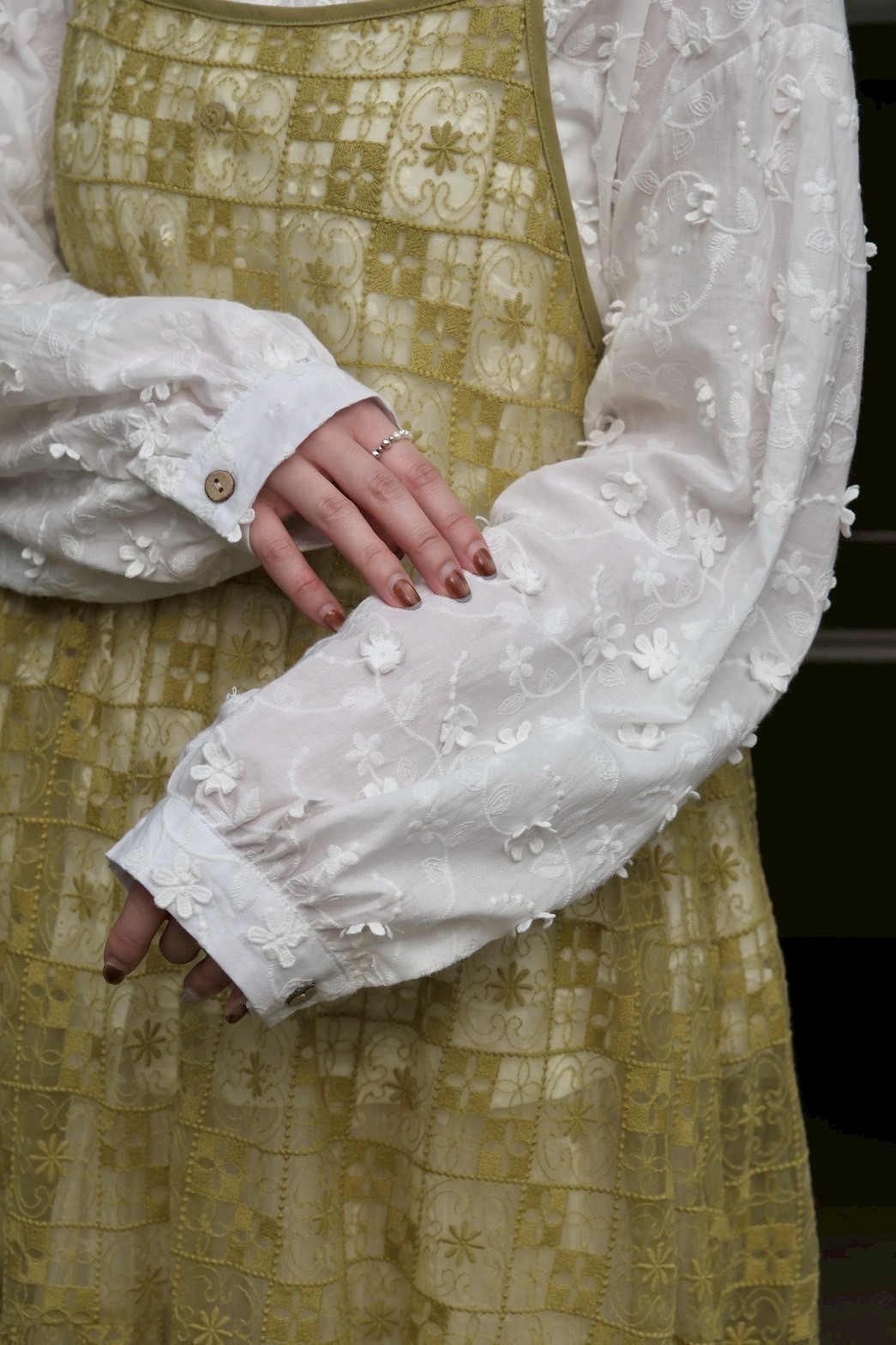 A17DD4AC-2F91-472C-8FE1-E5C733FDF8AD