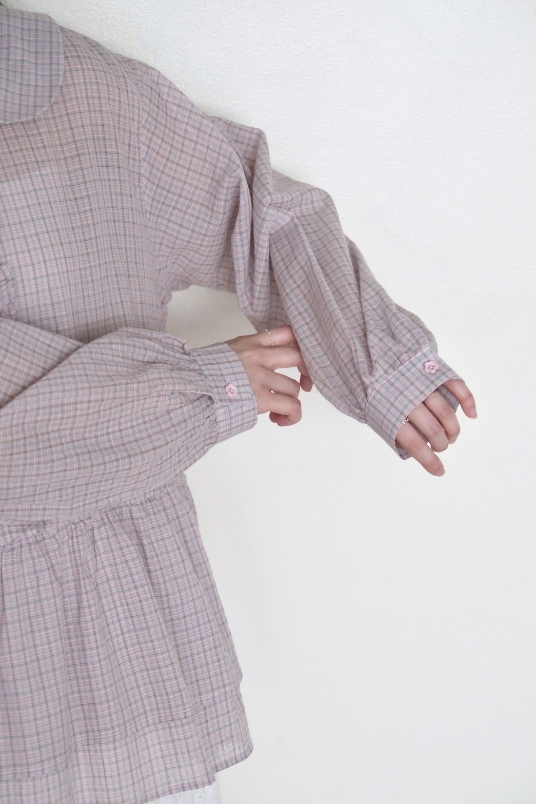 E8528FDB-022E-4CD9-8FD3-2E9C08549E3A