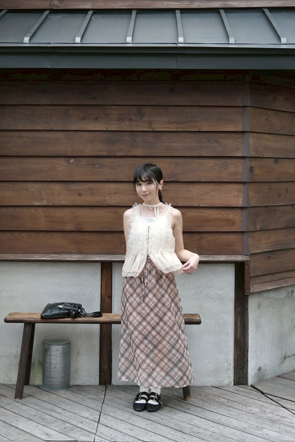 6F05039B-4CC3-4689-AF72-010C6B40C9DC
