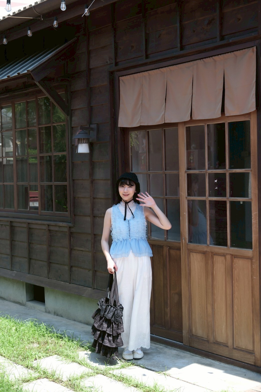 C4A1BD21-F719-476C-AE81-A6976AB72132
