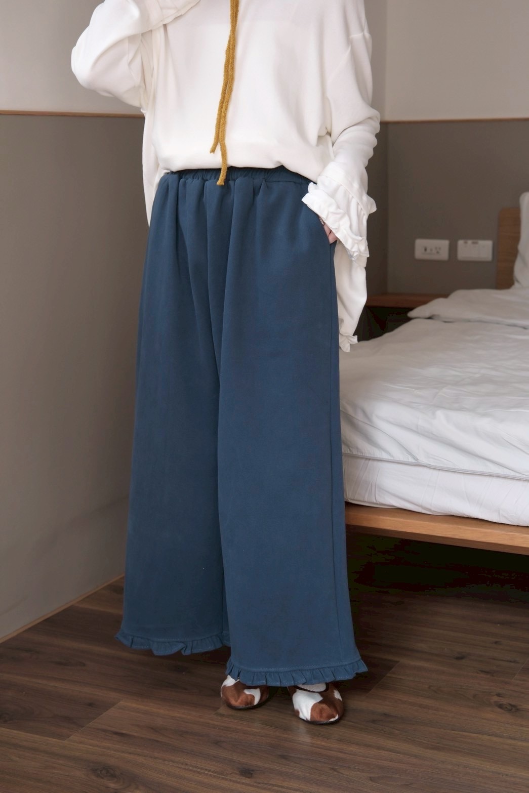 0F493741-0318-4542-A583-0099FF148E79