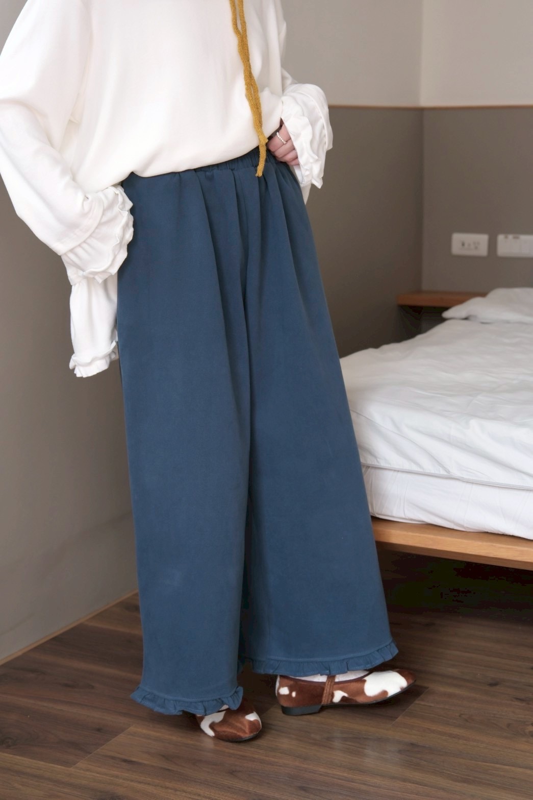 C845BC82-F934-4B77-BE6E-AC93170EEFF7