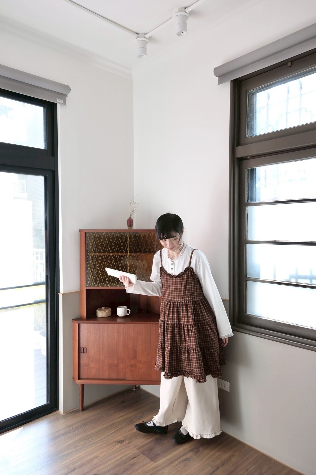 ABBD5B38-B9FA-49C9-A2B1-63F483E96B1D