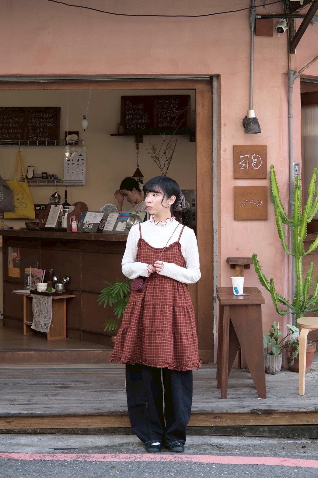 E32E21B6-DBA7-48A0-AEE9-DEE2A261E12D