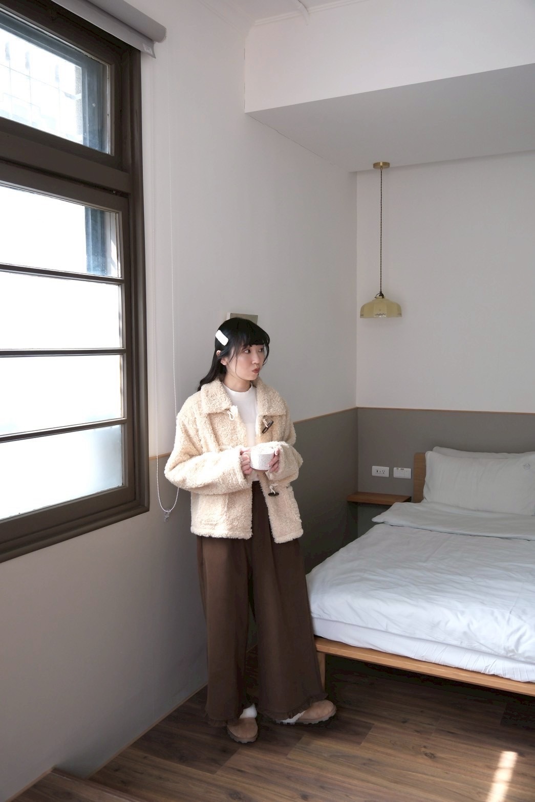 5B76F29E-B5D2-4C82-8B27-66D889FAD107