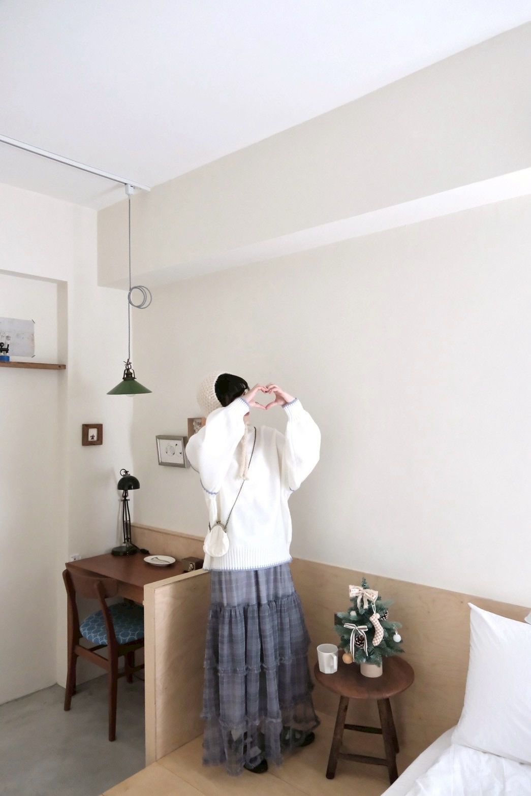 AD81D4EC-DC62-4BAA-A5EC-0120E14F4A4A