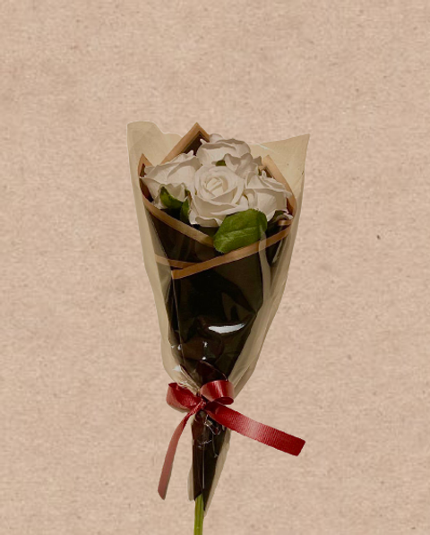 white_whole_flower-removebg-preview-removebg-preview