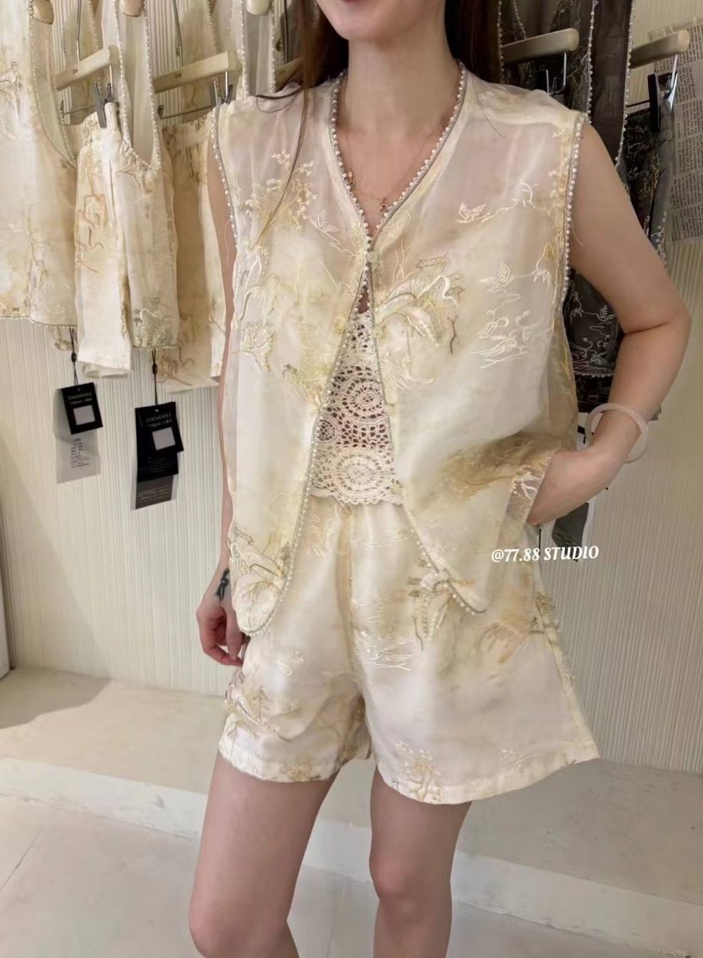 photo_2025-11-17_13-54-00