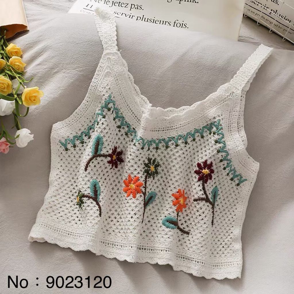 LINE_ALBUM_中短版吊帶背心_230425(小花白)