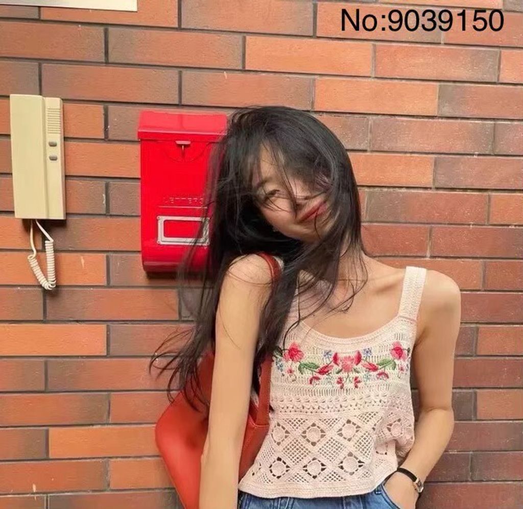 LINE_ALBUM_中短版吊帶背心_230424_48