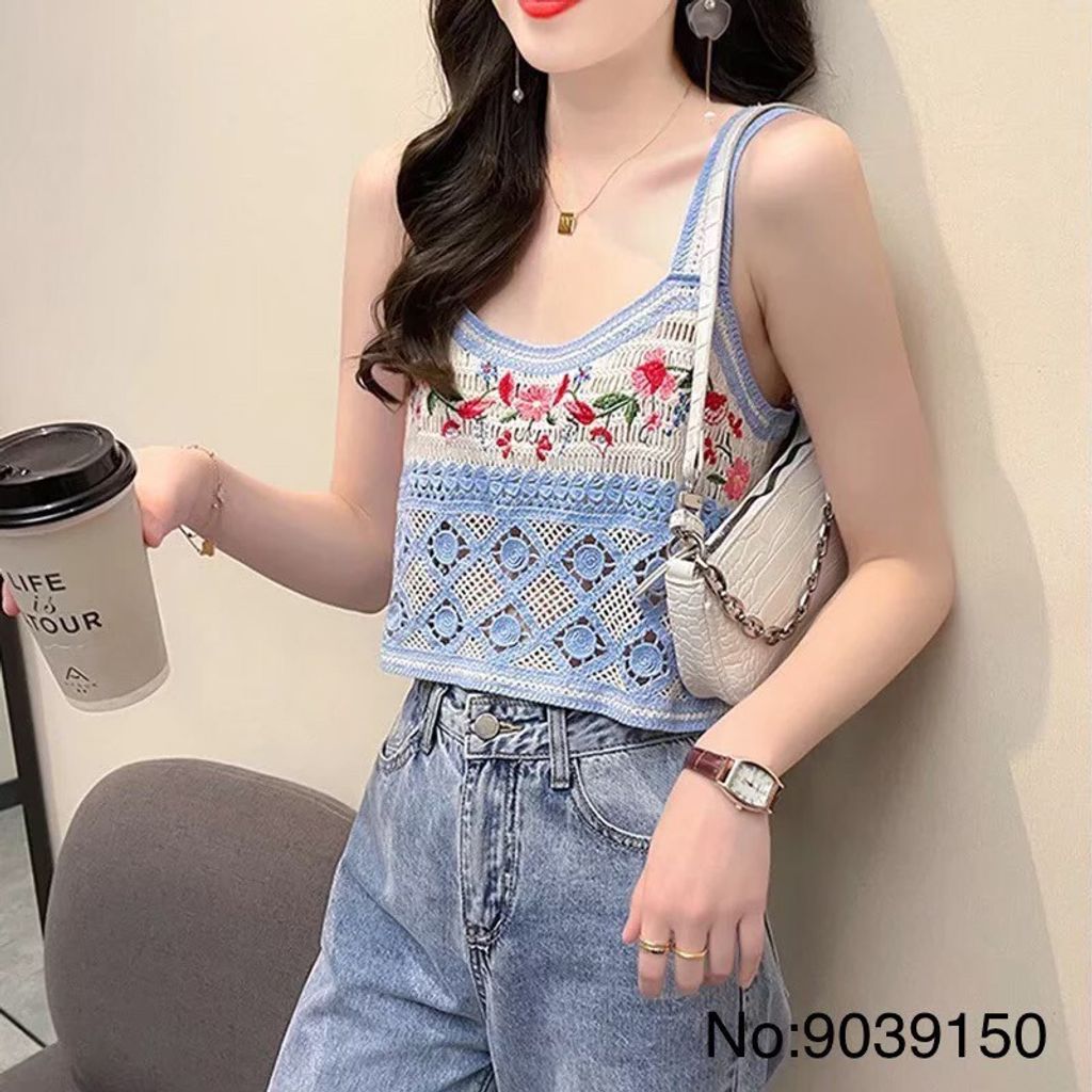 LINE_ALBUM_中短版吊帶背心_230424_49 - 複製