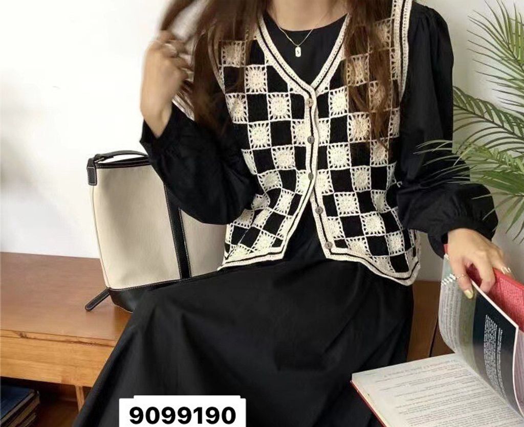 LINE_ALBUM_鈕扣手勾馬甲_230426_5