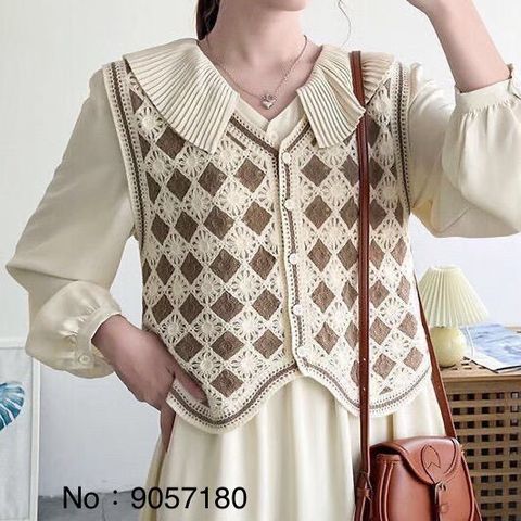 LINE_ALBUM_鈕扣手勾馬甲_230426_24