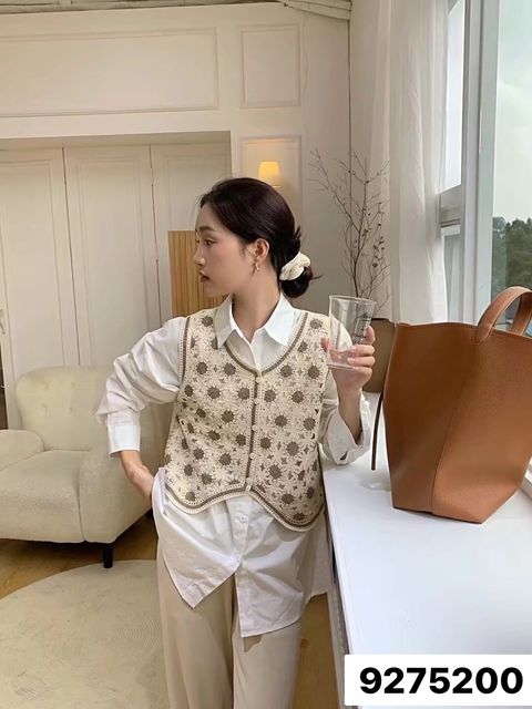 LINE_ALBUM_鈕扣手勾馬甲_230426_126 - 複製