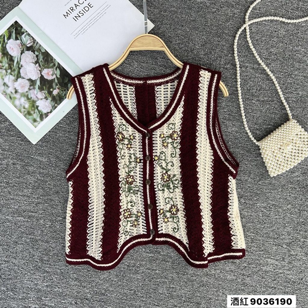 LINE_ALBUM_鈕扣手勾馬甲_230426_33