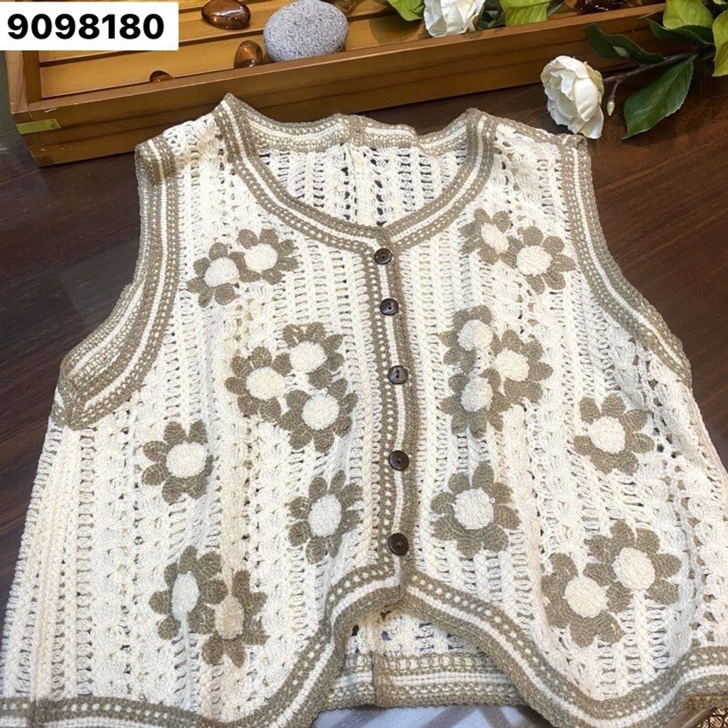 LINE_ALBUM_鈕扣手勾馬甲_230426_49