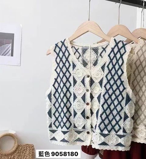 LINE_ALBUM_鈕扣手勾馬甲_230426_58