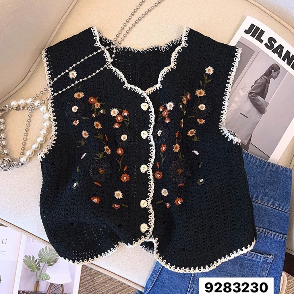 LINE_ALBUM_鈕扣手勾馬甲_230426_71