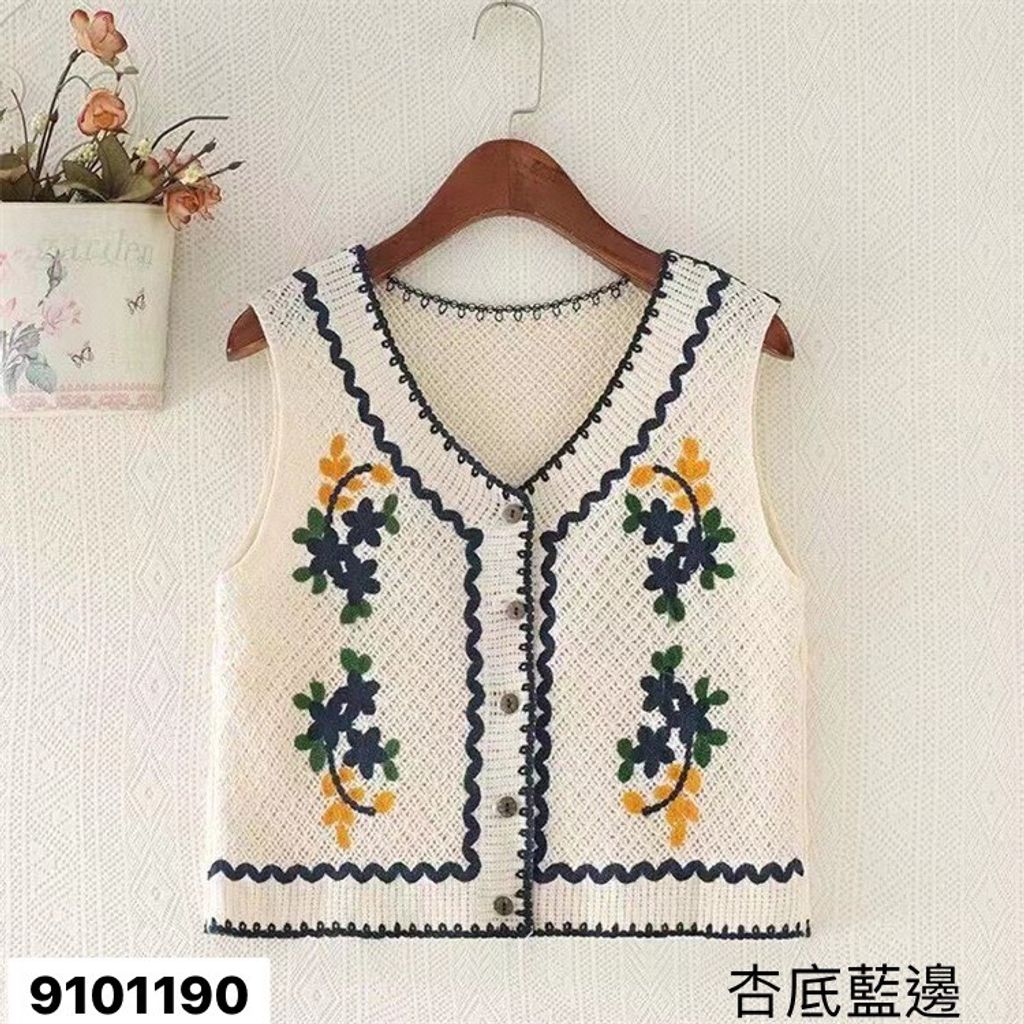 LINE_ALBUM_鈕扣手勾馬甲_230426_84