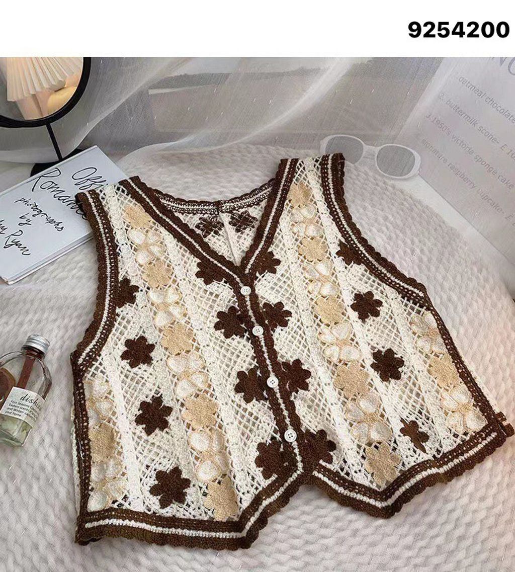 LINE_ALBUM_鈕扣手勾馬甲_230426_90
