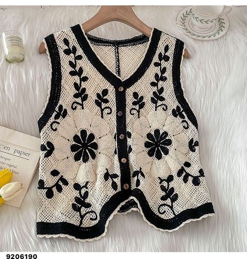 LINE_ALBUM_鈕扣手勾馬甲_230426_119