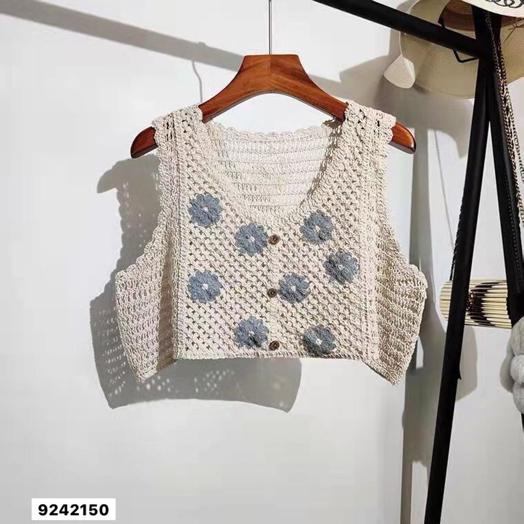 LINE_ALBUM_鈕扣手勾馬甲_230426_122