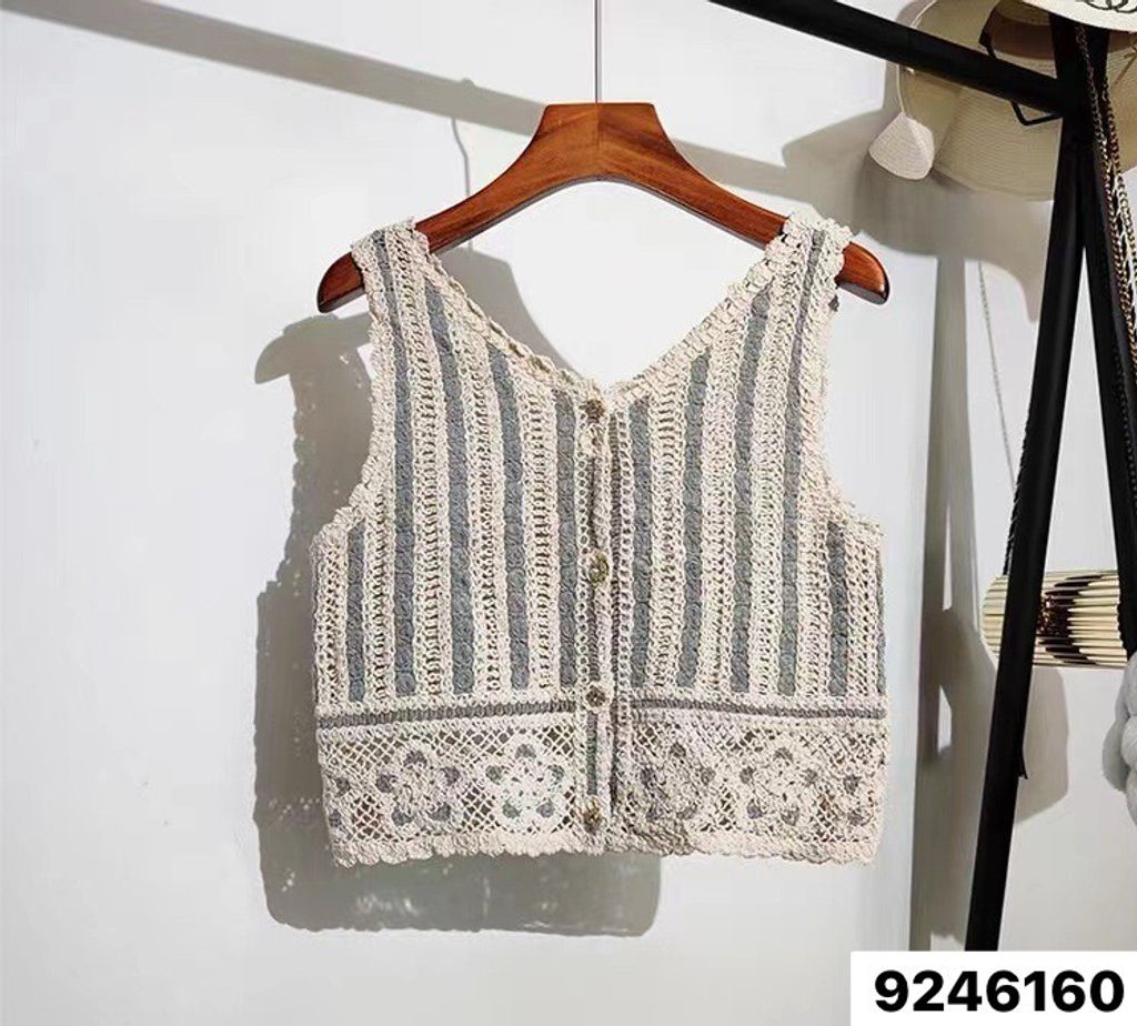 LINE_ALBUM_鈕扣手勾馬甲_230426_128