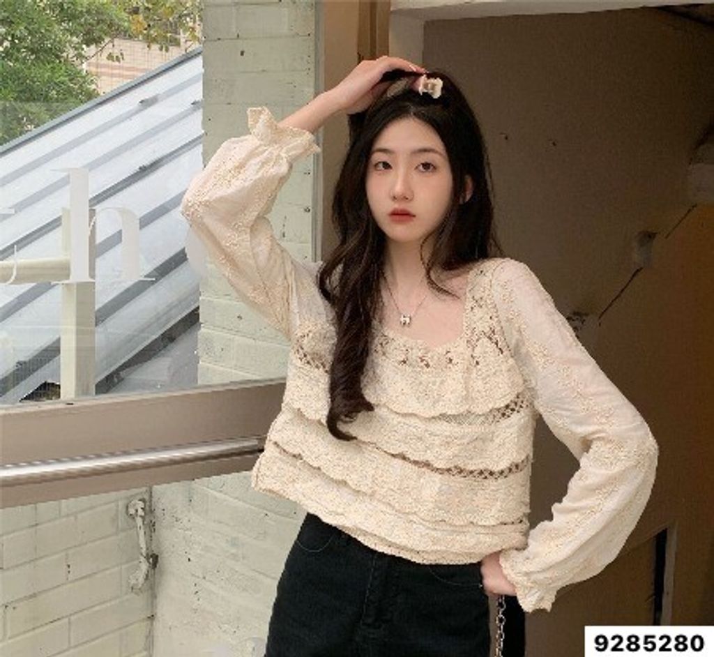 LINE_ALBUM_長袖手勾繡花衫相簿_230507_33