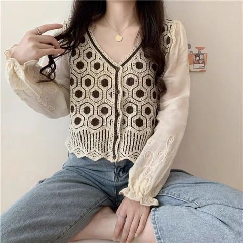 LINE_ALBUM_長袖手勾繡花衫相簿_230507_47
