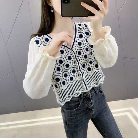 LINE_ALBUM_長袖手勾繡花衫相簿_230507_46