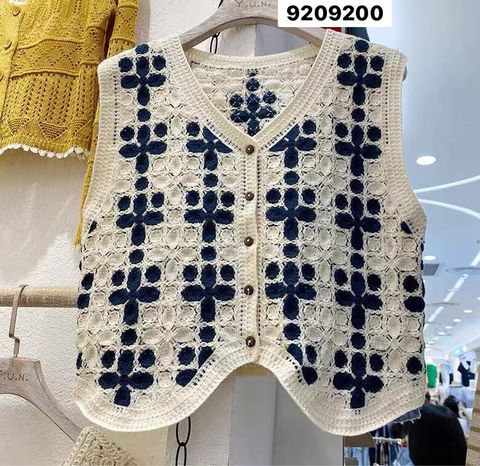 LINE_ALBUM_鈕扣手勾馬甲_230508