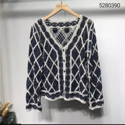 LINE_ALBUM_長袖手勾繡花衫相簿_230524_141