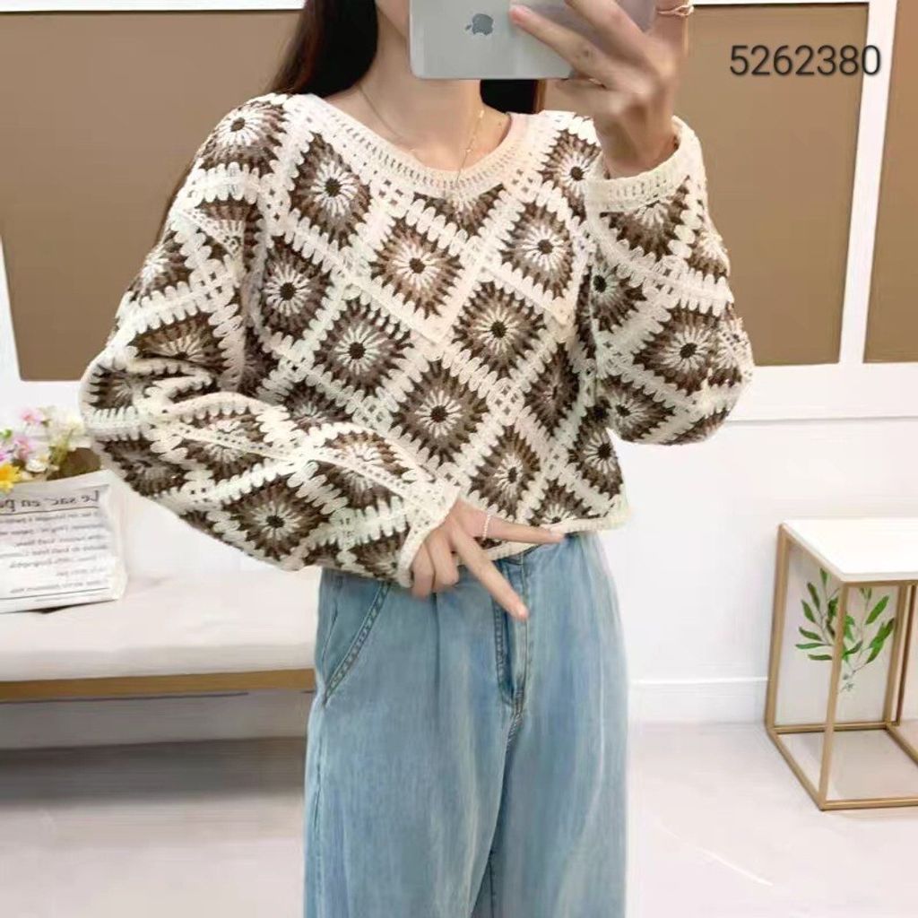 LINE_ALBUM_長袖手勾繡花衫相簿_230524_137