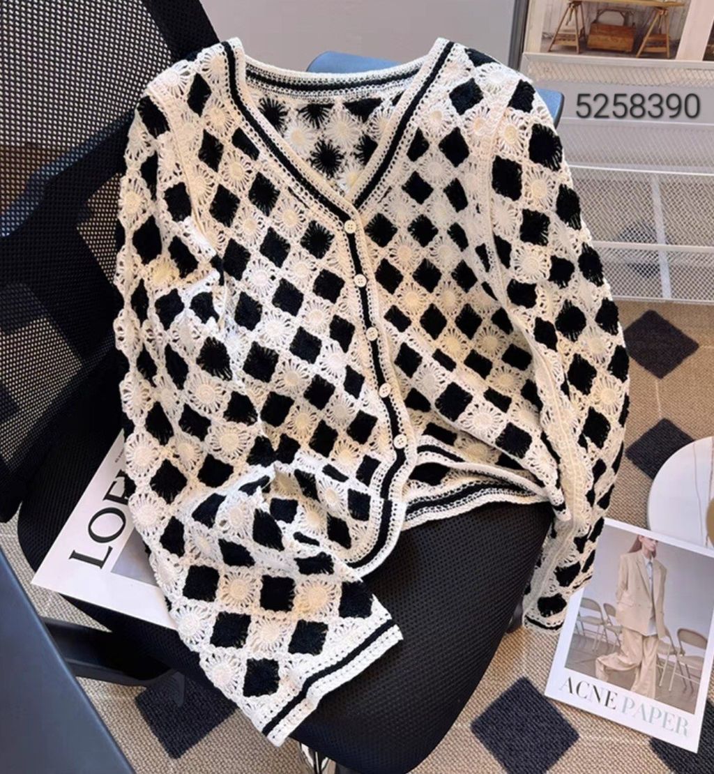 LINE_ALBUM_長袖手勾繡花衫相簿_230524_133