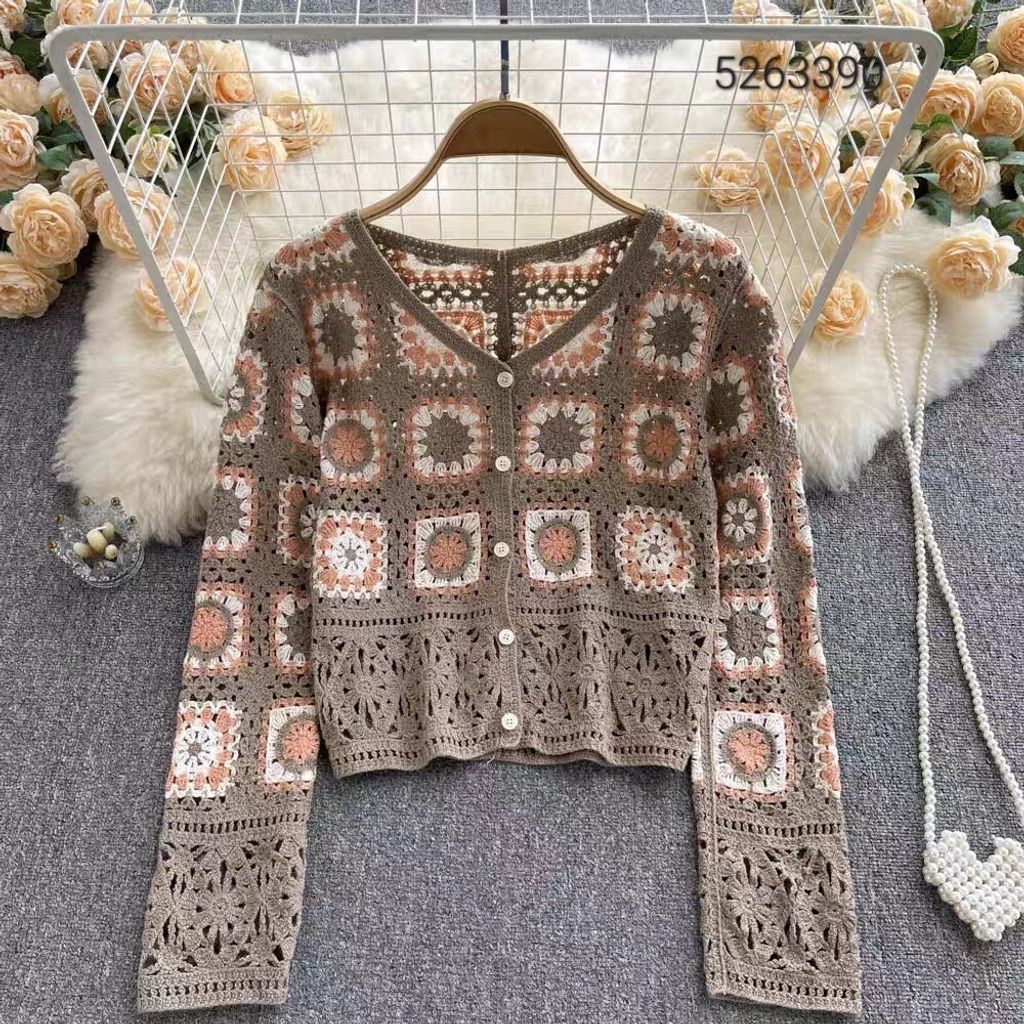 LINE_ALBUM_長袖手勾繡花衫相簿_230524_124