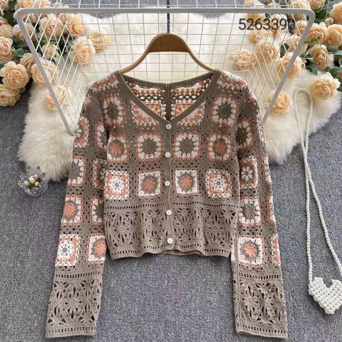 LINE_ALBUM_長袖手勾繡花衫相簿_230524_124