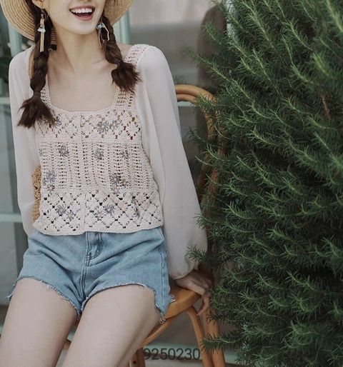 LINE_ALBUM_長袖手勾繡花衫相簿_230524_115