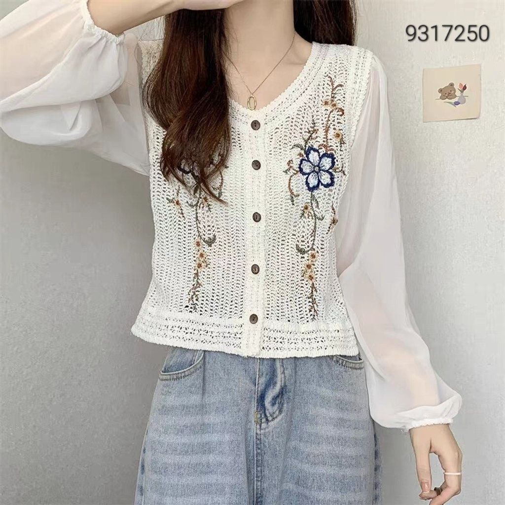 LINE_ALBUM_長袖手勾繡花衫相簿_230524_107