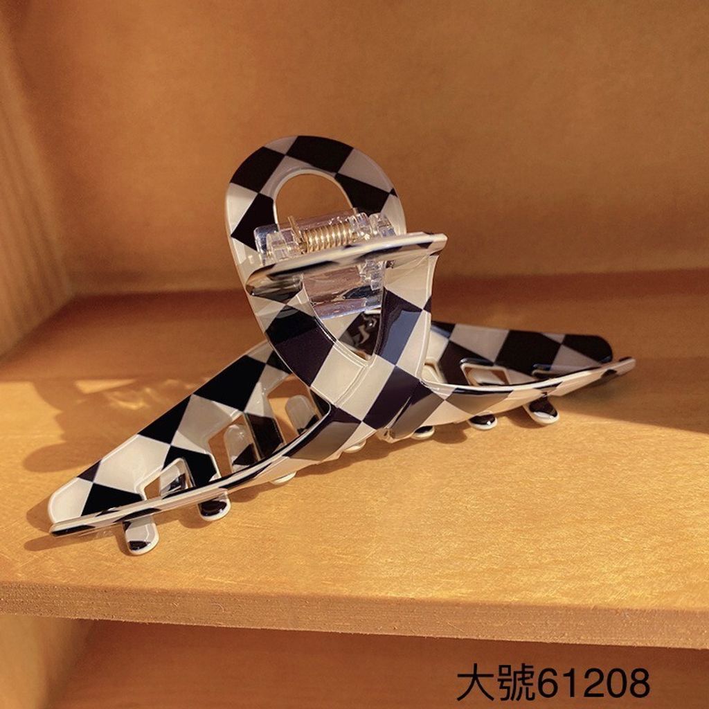 LINE_ALBUM_髮飾上架相簿_230521_12