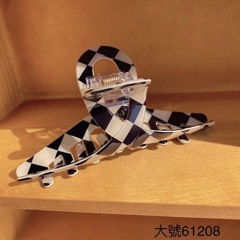 LINE_ALBUM_髮飾上架相簿_230521_12