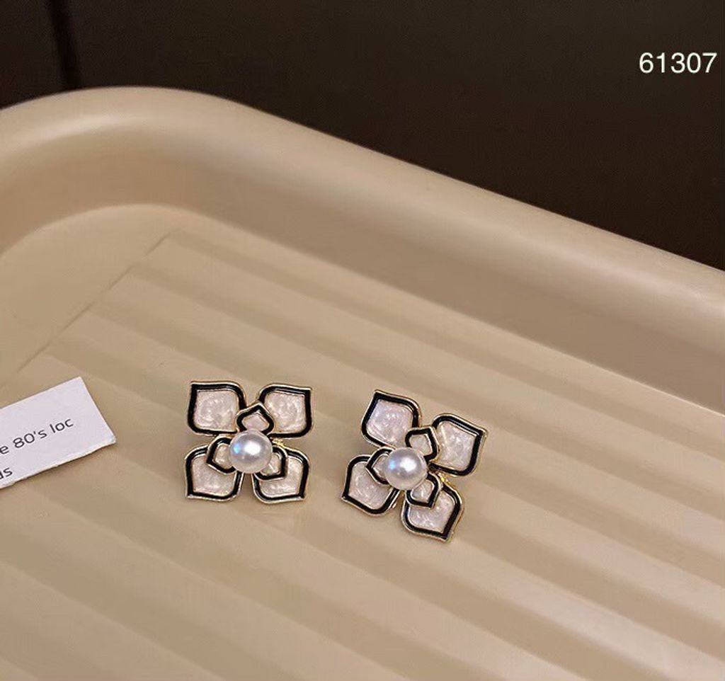 LINE_ALBUM_耳環相簿_230529_65