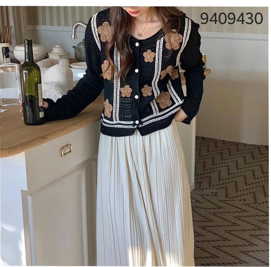 LINE_ALBUM_長袖手勾繡花衫相簿_240126_4