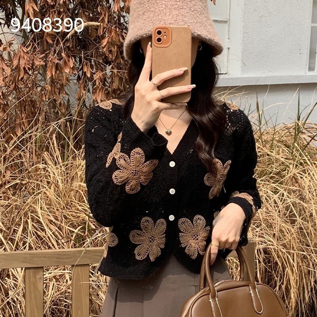 LINE_ALBUM_長袖手勾繡花衫相簿_240126_5