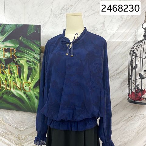 LINE_ALBUM_平織長袖上衣（薄布料）_241209_1