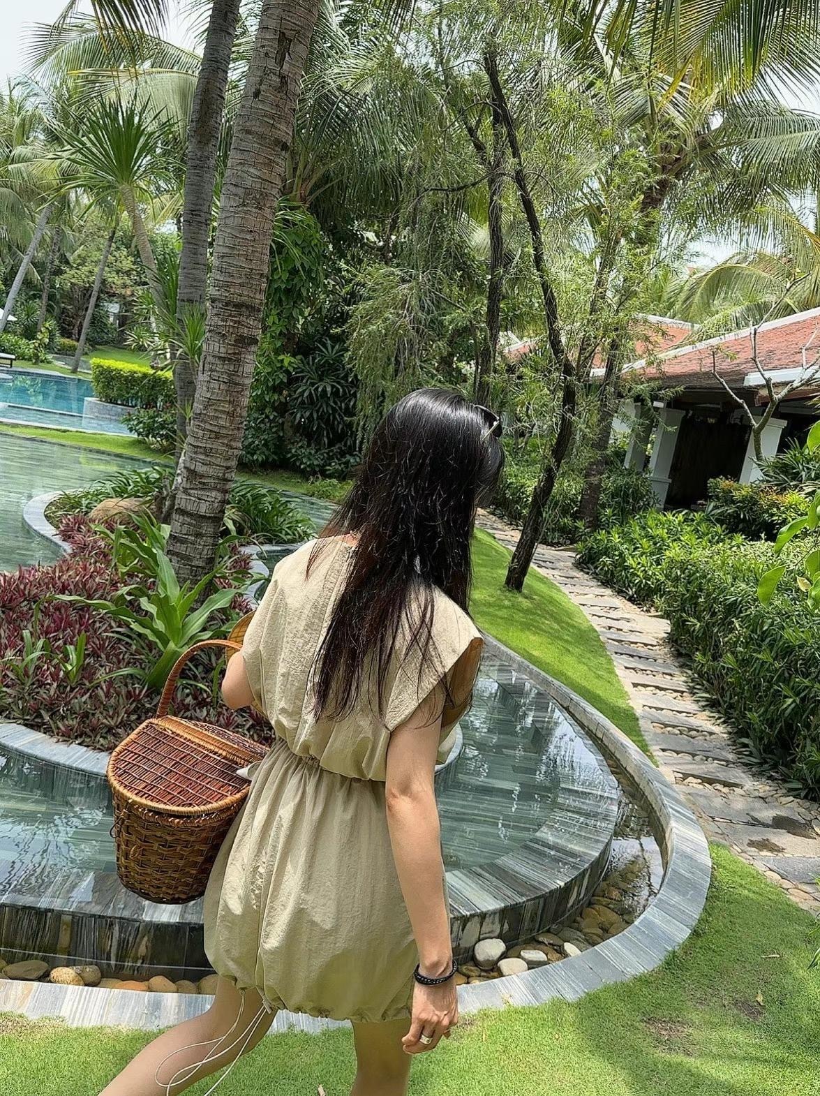 4489313B-7177-4FBF-8530-969E12FFD7B8